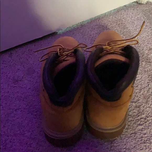 WORN ONCE Women’s Timberlands - Picture 3 of 4